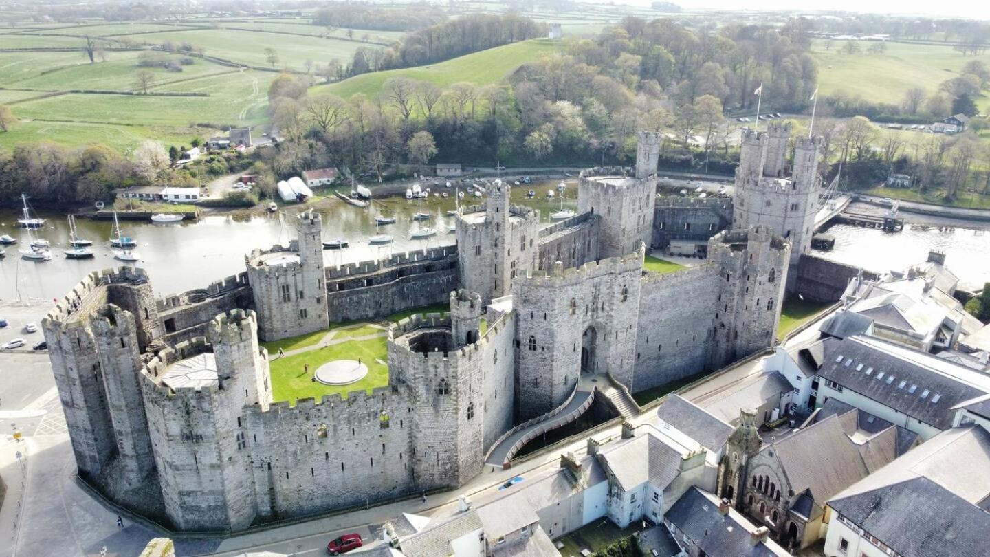 Pass The Keys Apartment 3 Old Conservative Club In Historic Town Caernarfon Luaran gambar